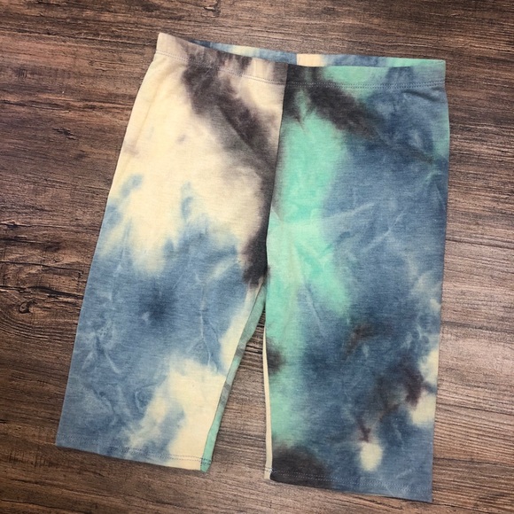 Vine and love tie dye biker shorts - Picture 1 of 3
